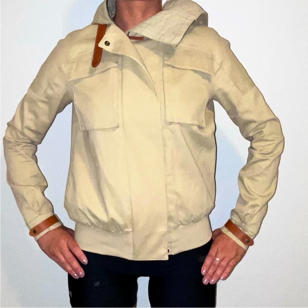 Lacoste fitted Women's Cream Jacket with Brown Accents BNWT